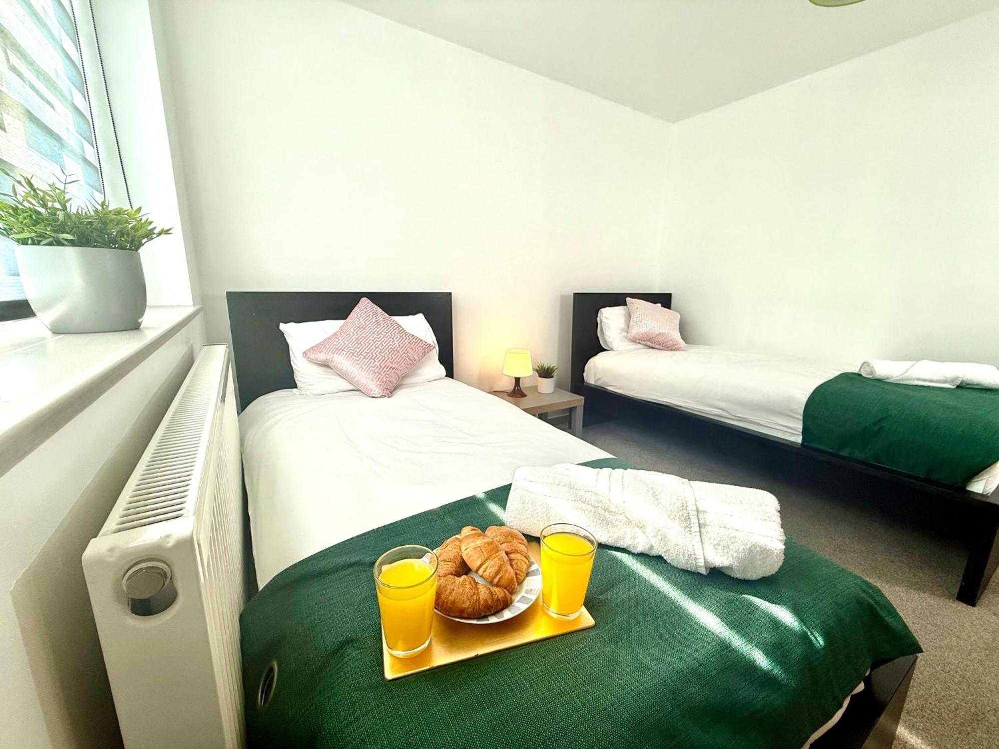 Horizon House, Stunning 2-Bedroom Flat 1, Parking, Netflix, Оксфорд Екстериор снимка